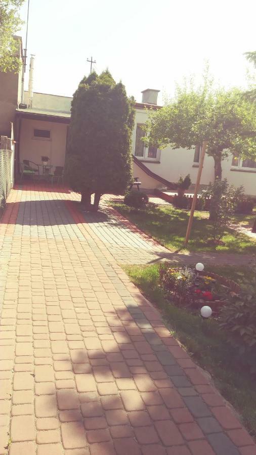 Pod Jarzebina Torun Exterior foto